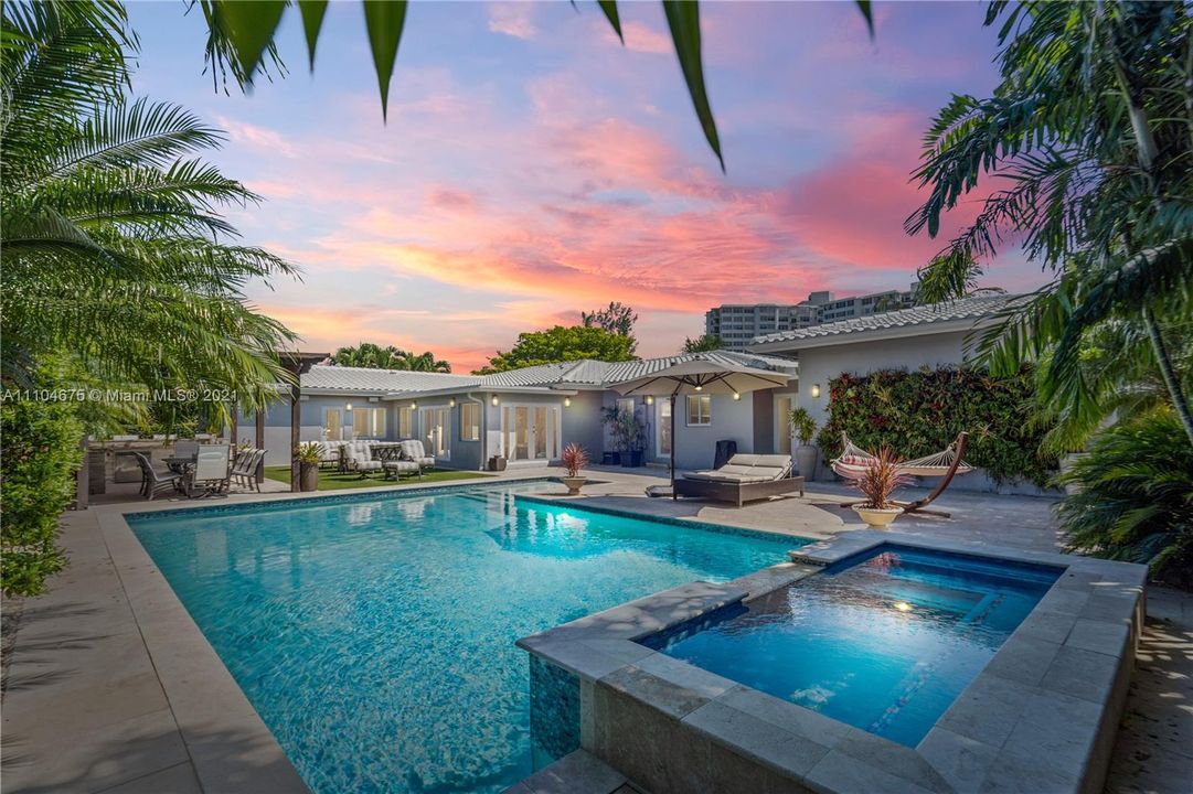 Recently Sold: $1,925,000 (4 beds, 3 baths, 3640 Square Feet)