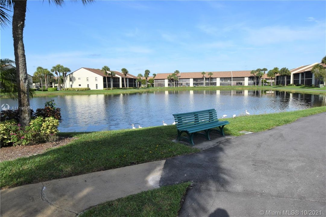 Недавно продано: $145,000 (2 спален, 2 ванн, 1360 Квадратных фут)