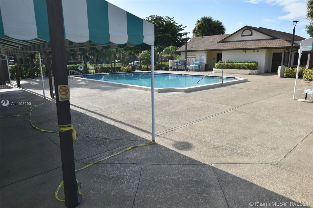 Недавно продано: $145,000 (2 спален, 2 ванн, 1360 Квадратных фут)