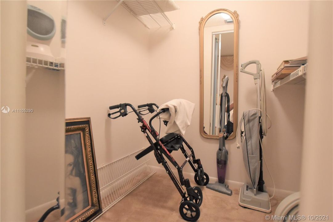 Недавно продано: $145,000 (2 спален, 2 ванн, 1360 Квадратных фут)