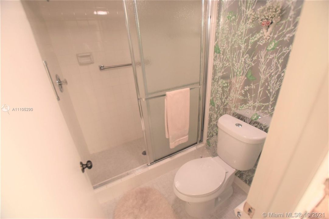 Недавно продано: $145,000 (2 спален, 2 ванн, 1360 Квадратных фут)