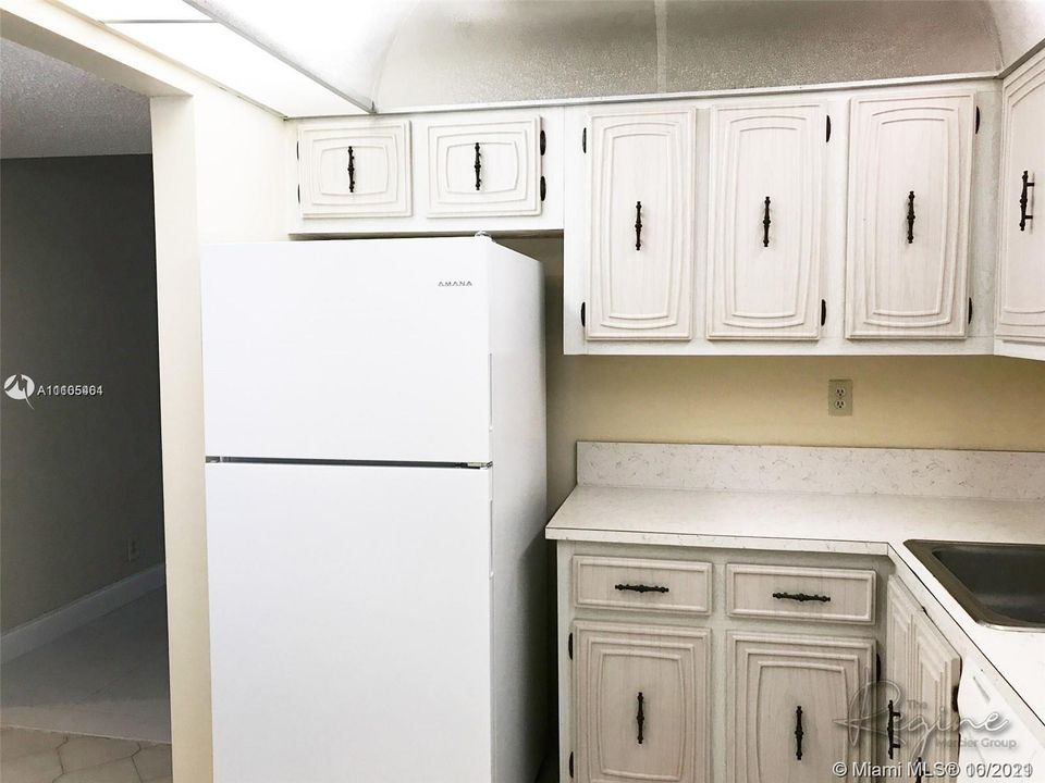 Recently Rented: $1,350 (2 beds, 2 baths, 1100 Square Feet)