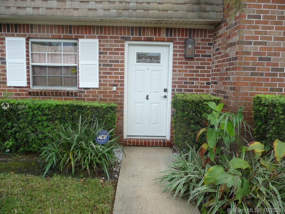 Vendido Recientemente: $221,000 (2 camas, 1 baños, 1024 Pies cuadrados)