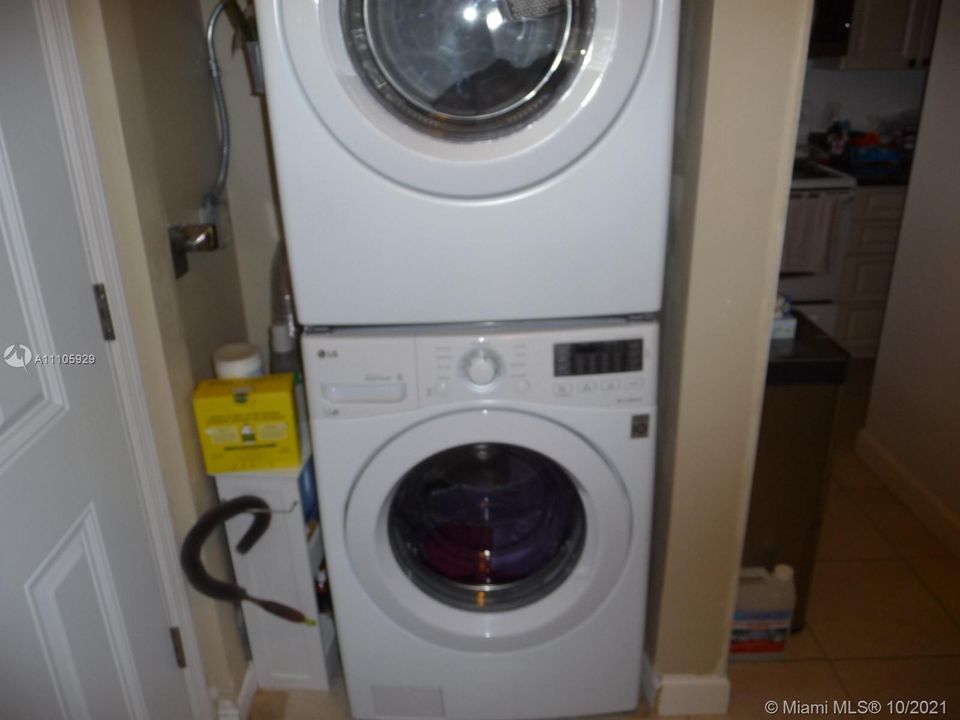 Vendido Recientemente: $221,000 (2 camas, 1 baños, 1024 Pies cuadrados)