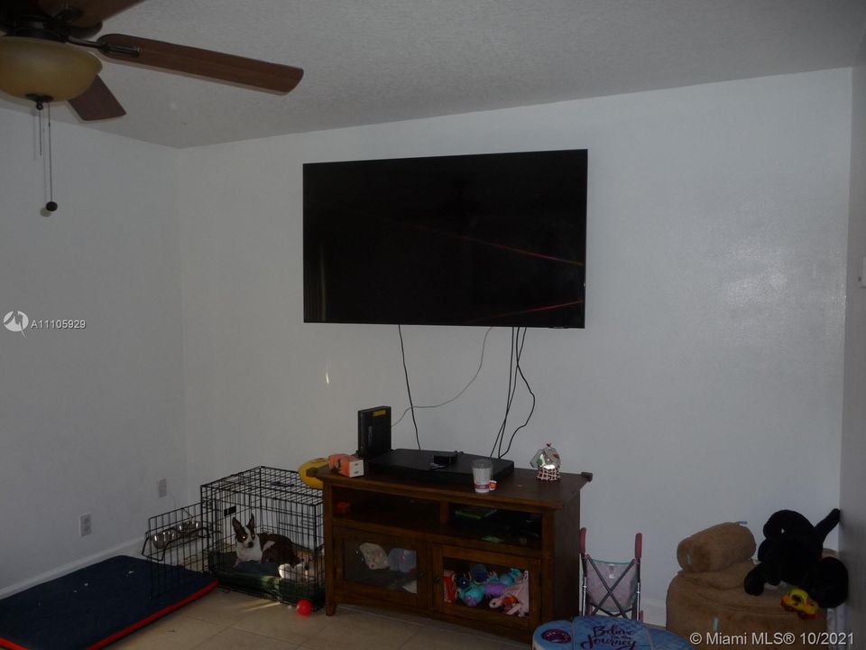 Vendido Recientemente: $221,000 (2 camas, 1 baños, 1024 Pies cuadrados)