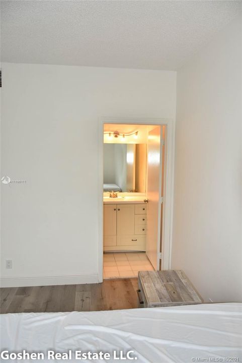 Recently Rented: $2,550 (2 beds, 2 baths, 1131 Square Feet)