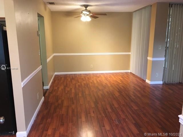 Recently Sold: $149,900 (1 beds, 1 baths, 718 Square Feet)