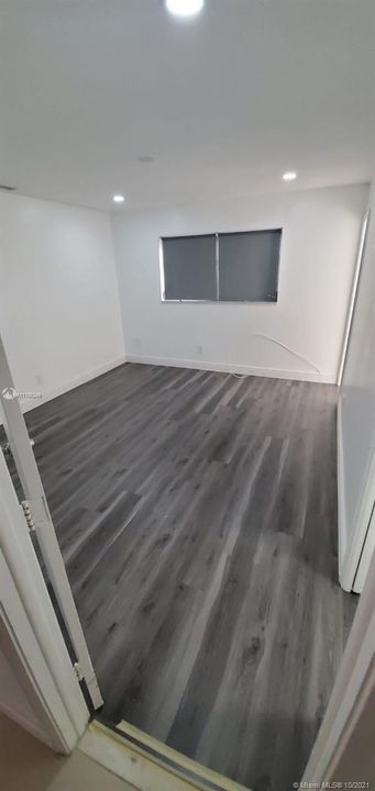 Recently Rented: $2,500 (3 beds, 2 baths, 1650 Square Feet)