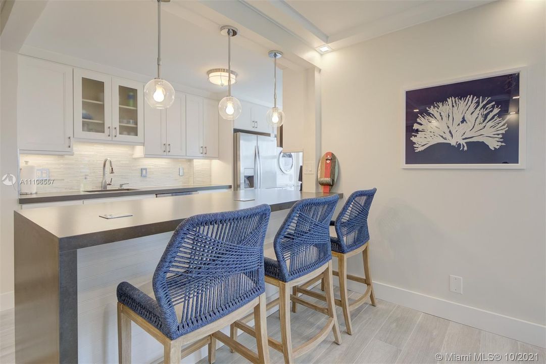 OPEN KITCHEN