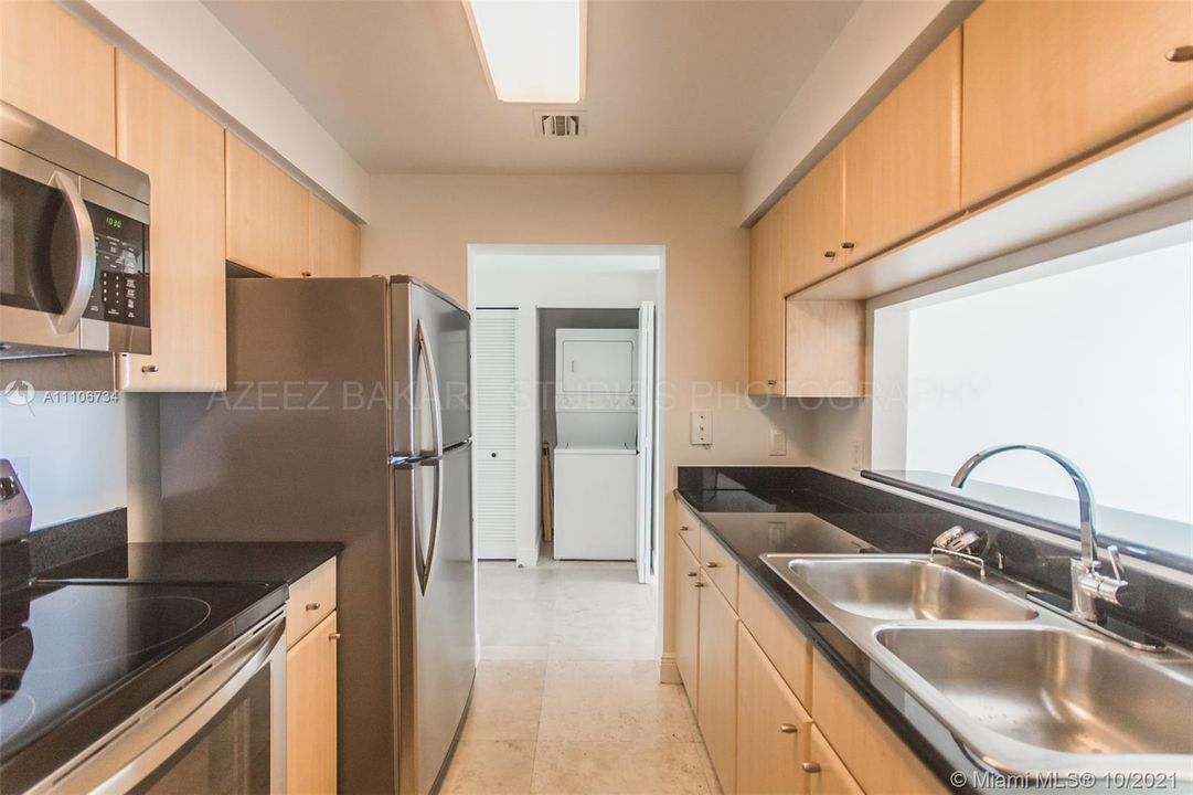 Recently Sold: $349,900 (1 beds, 1 baths, 850 Square Feet)