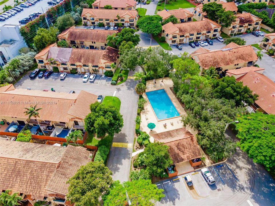 最近售出: $350,000 (2 贝兹, 2 浴室, 1152 平方英尺)