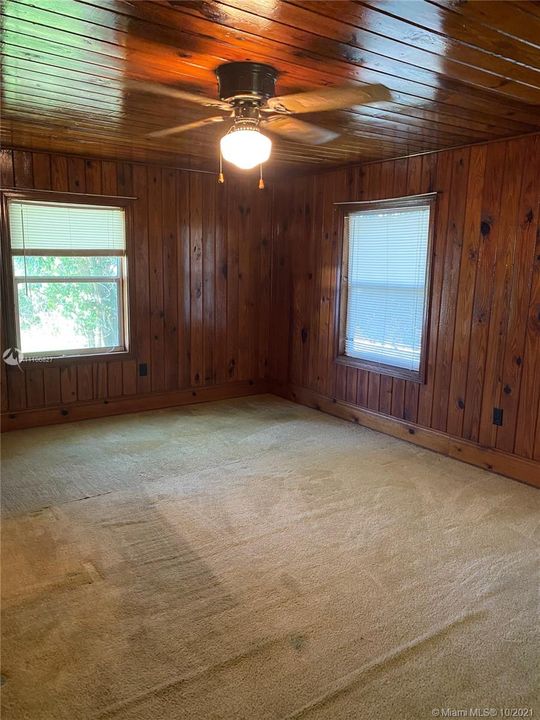 Недавно продано: $140,000 (4 спален, 1 ванн, 1308 Квадратных фут)