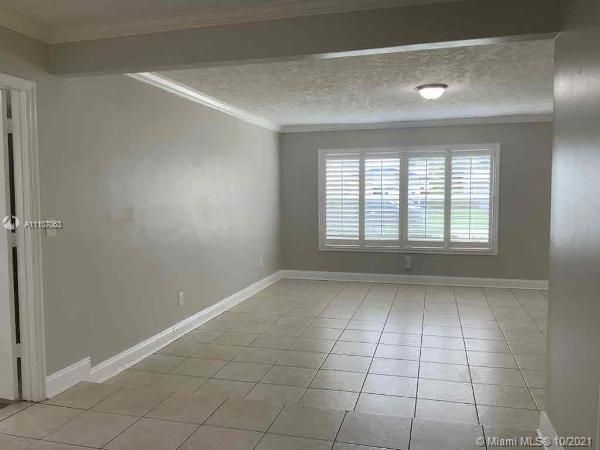 Recently Rented: $2,865 (4 beds, 2 baths, 1876 Square Feet)