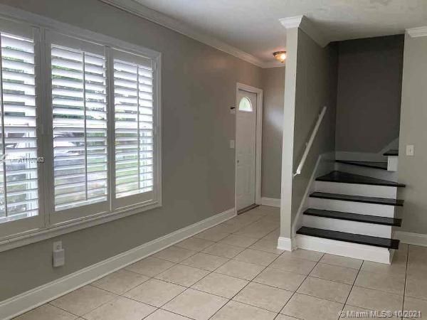 Recently Rented: $2,865 (4 beds, 2 baths, 1876 Square Feet)