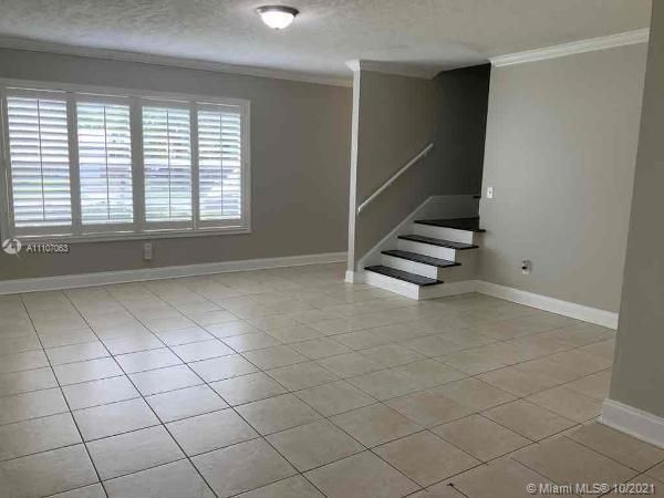 Recently Rented: $2,865 (4 beds, 2 baths, 1876 Square Feet)