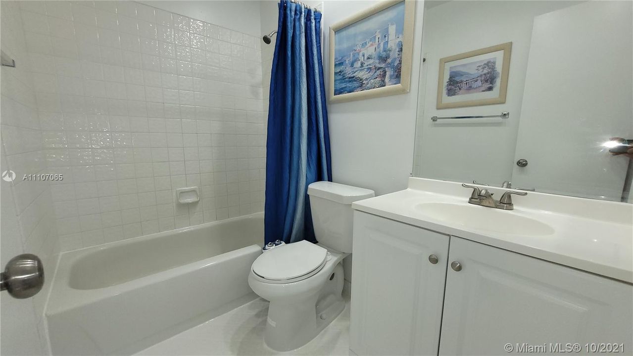 Недавно продано: $475,000 (3 спален, 2 ванн, 1502 Квадратных фут)