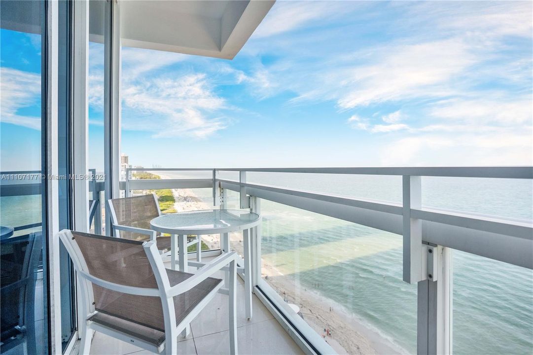 BALCONY WITH DIRECT OCEAN VIEWS