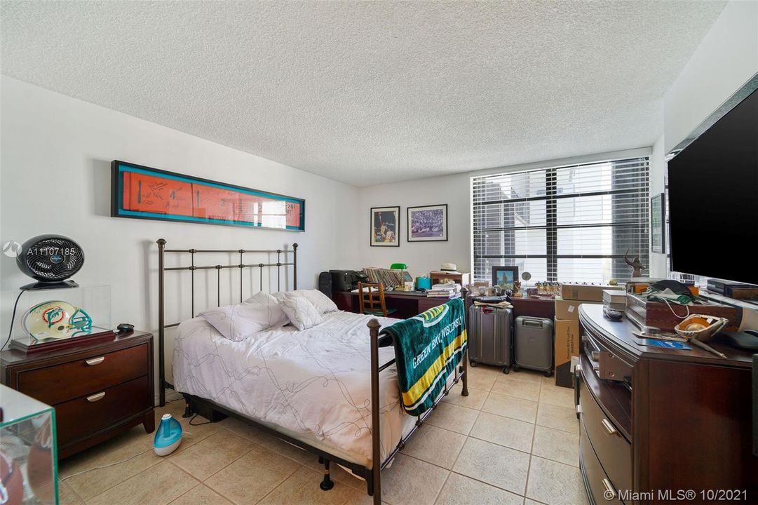 Recently Sold: $645,000 (2 beds, 2 baths, 1460 Square Feet)