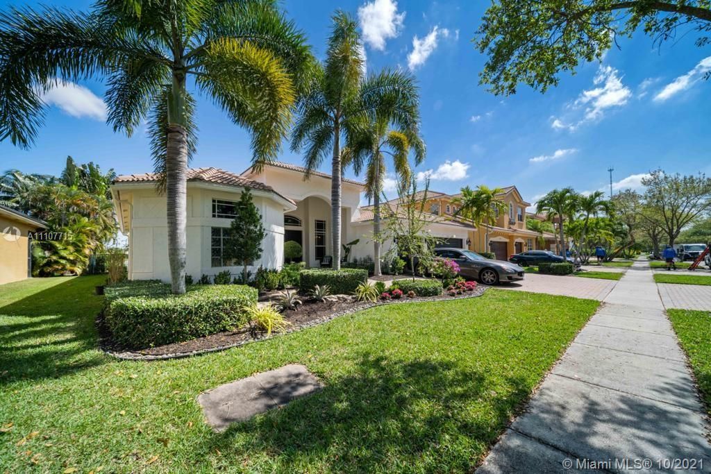 Recently Sold: $875,000 (4 beds, 3 baths, 3079 Square Feet)