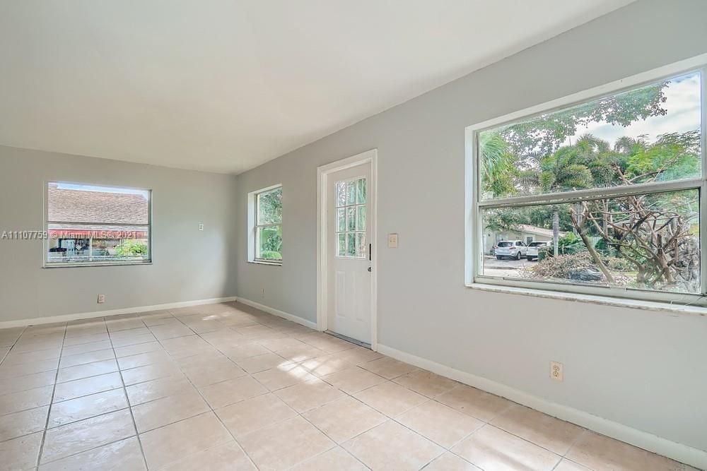 Vendido Recientemente: $259,900 (3 camas, 1 baños, 1008 Pies cuadrados)