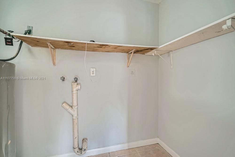 Vendido Recientemente: $259,900 (3 camas, 1 baños, 1008 Pies cuadrados)