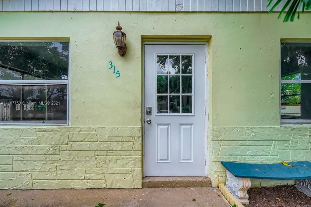 Vendido Recientemente: $259,900 (3 camas, 1 baños, 1008 Pies cuadrados)