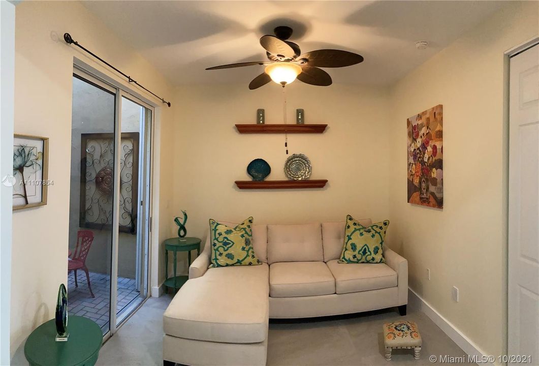 Den could be converted into small bedroom or office