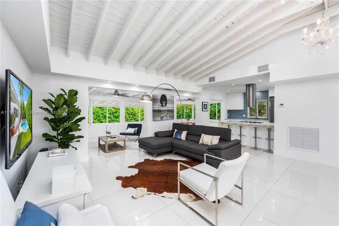 Recently Sold: $2,645,000 (3 beds, 2 baths, 0 Square Feet)