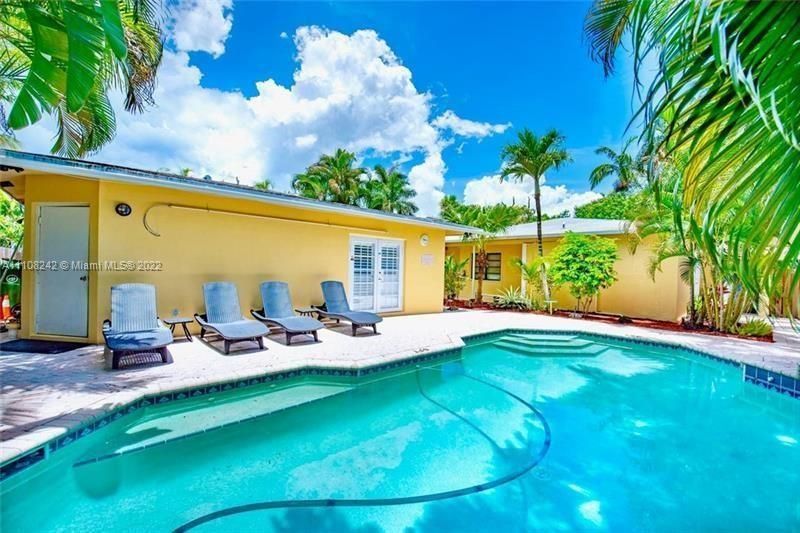 Recently Sold: $1,800,000 (0 beds, 0 baths, 5932 Square Feet)