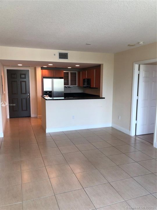 Recently Rented: $3,000 (2 beds, 2 baths, 1130 Square Feet)