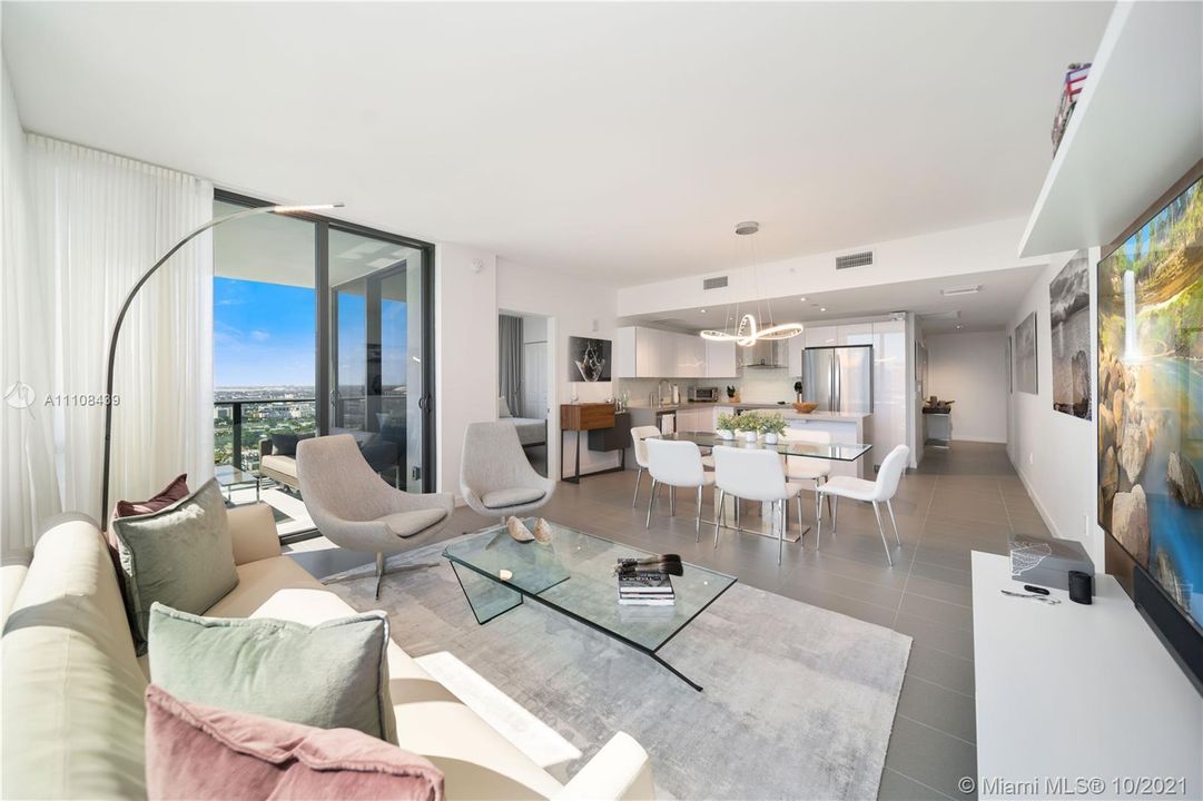 Recently Sold: $605,000 (2 beds, 2 baths, 1055 Square Feet)