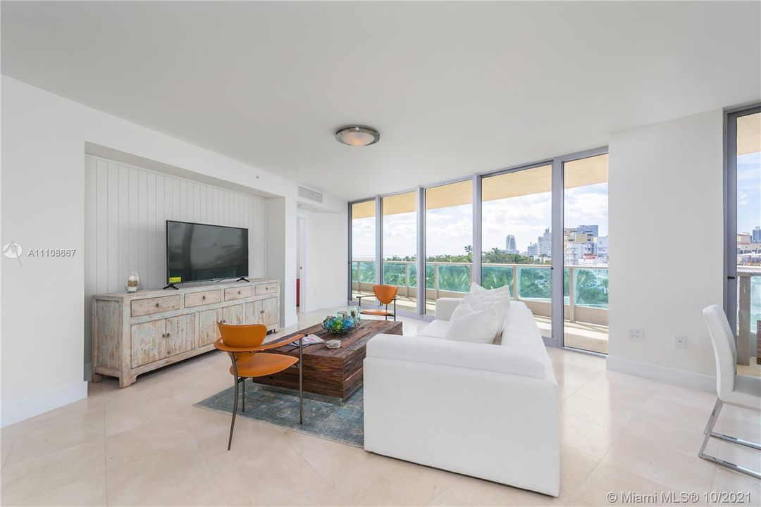 En Venta: $2,595,000 (2 camas, 2 baños, 1700 Pies cuadrados)