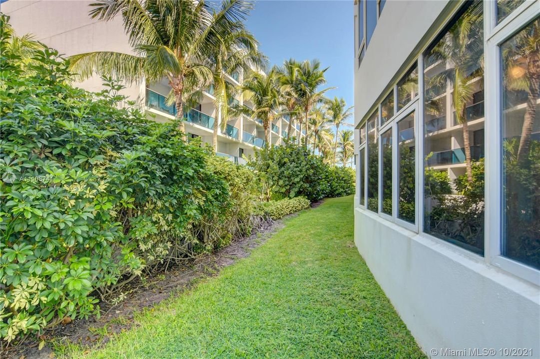 最近售出: $265,000 (1 贝兹, 1 浴室, 858 平方英尺)