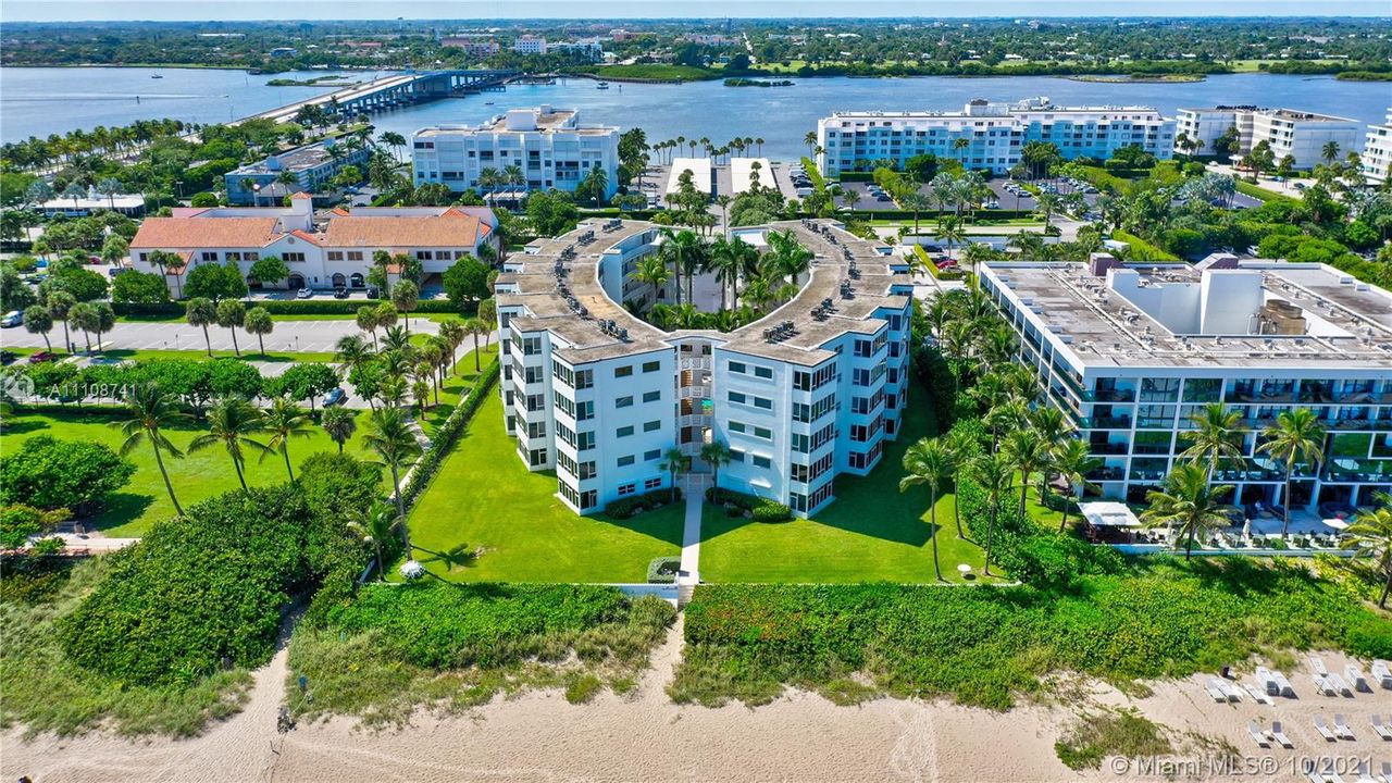 最近售出: $265,000 (1 贝兹, 1 浴室, 858 平方英尺)