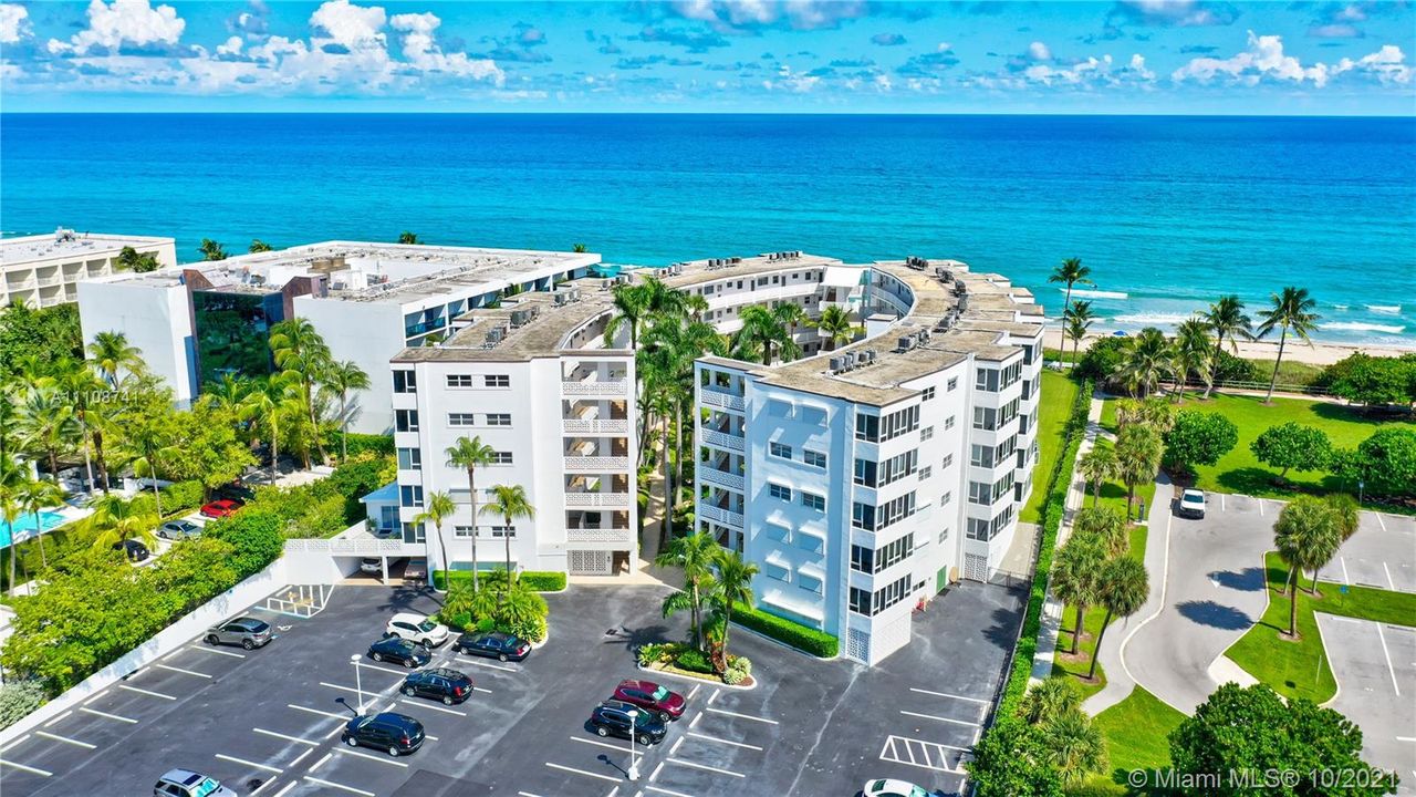 最近售出: $265,000 (1 贝兹, 1 浴室, 858 平方英尺)