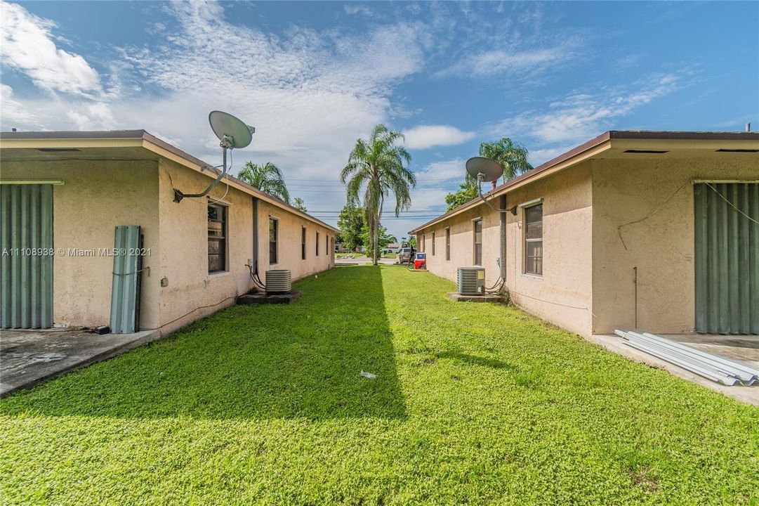 Недавно продано: $550,000 (0 спален, 0 ванн, 2560 Квадратных фут)