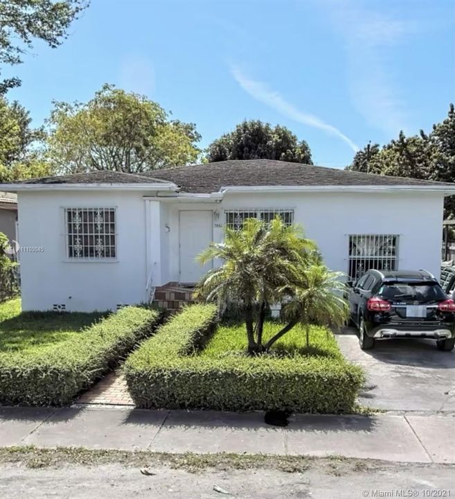 Recently Sold: $475,000 (3 beds, 2 baths, 1669 Square Feet)