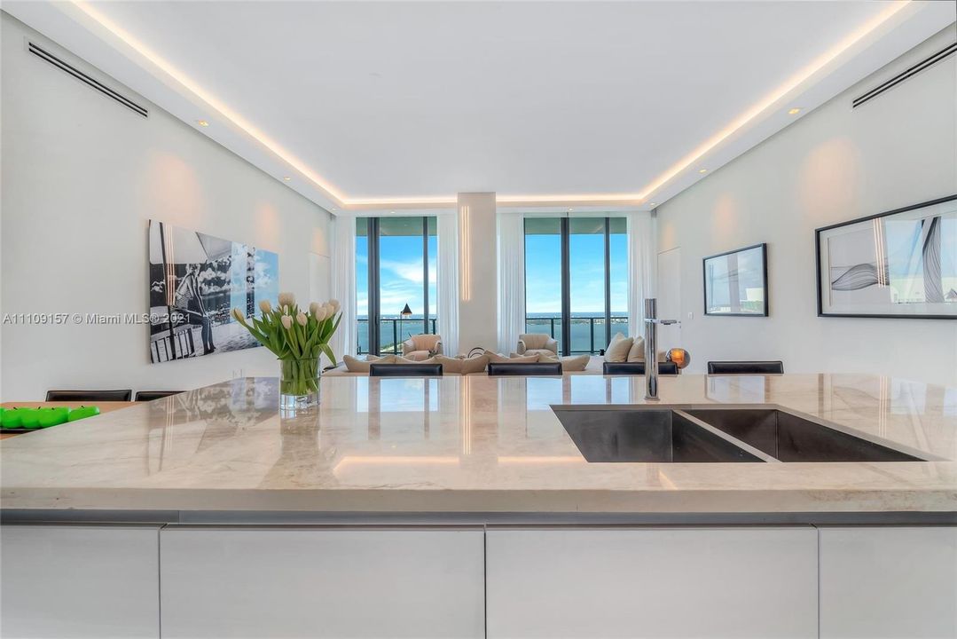 Recently Sold: $3,550,000 (4 beds, 4 baths, 2418 Square Feet)