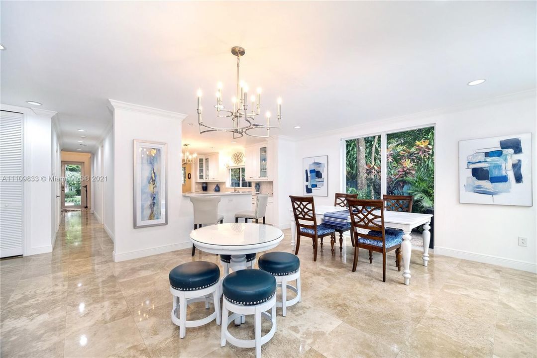 Recently Sold: $2,250,000 (6 beds, 5 baths, 3986 Square Feet)