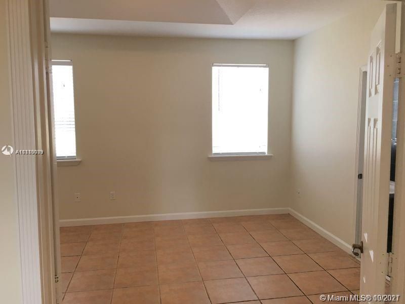 Recently Rented: $3,000 (3 beds, 2 baths, 1671 Square Feet)