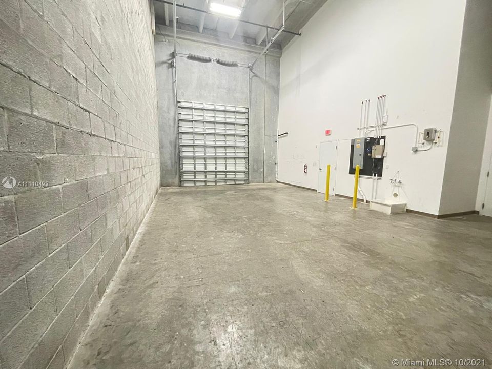 Recently Rented: $2,750 (0 beds, 0 baths, 0 Square Feet)