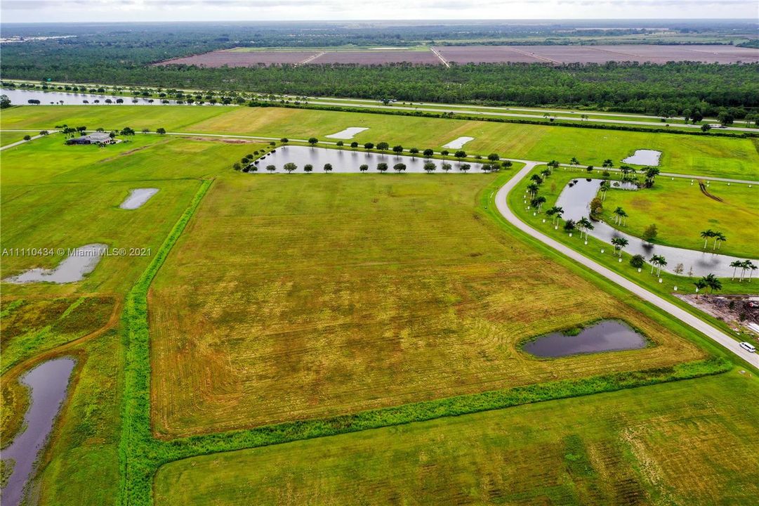 Vendido Recientemente: $430,000 (5.17 acres)