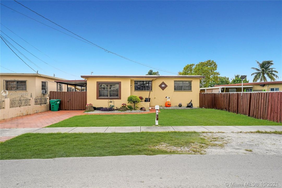 Recently Sold: $444,900 (3 beds, 2 baths, 1160 Square Feet)