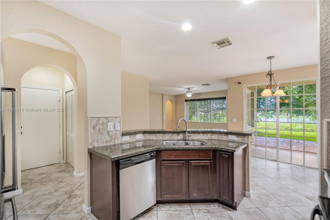 Recently Rented: $3,000 (3 beds, 2 baths, 2641 Square Feet)