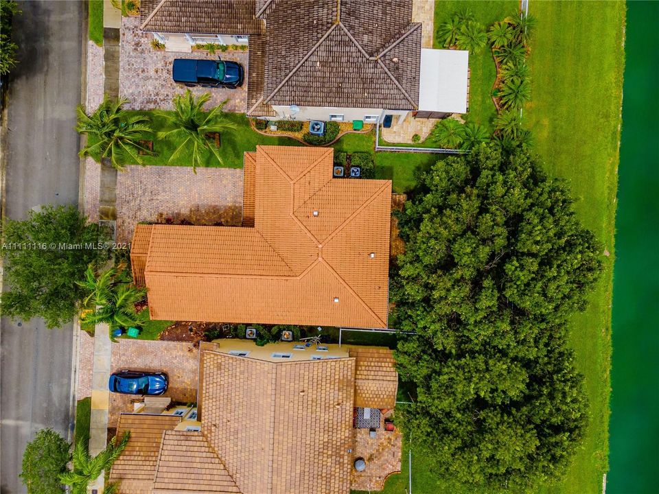 Recently Rented: $3,000 (3 beds, 2 baths, 2641 Square Feet)