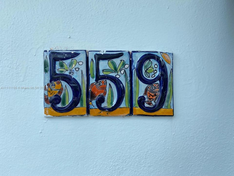 最近租的: $3,500 (2 贝兹, 1 浴室, 1250 平方英尺)