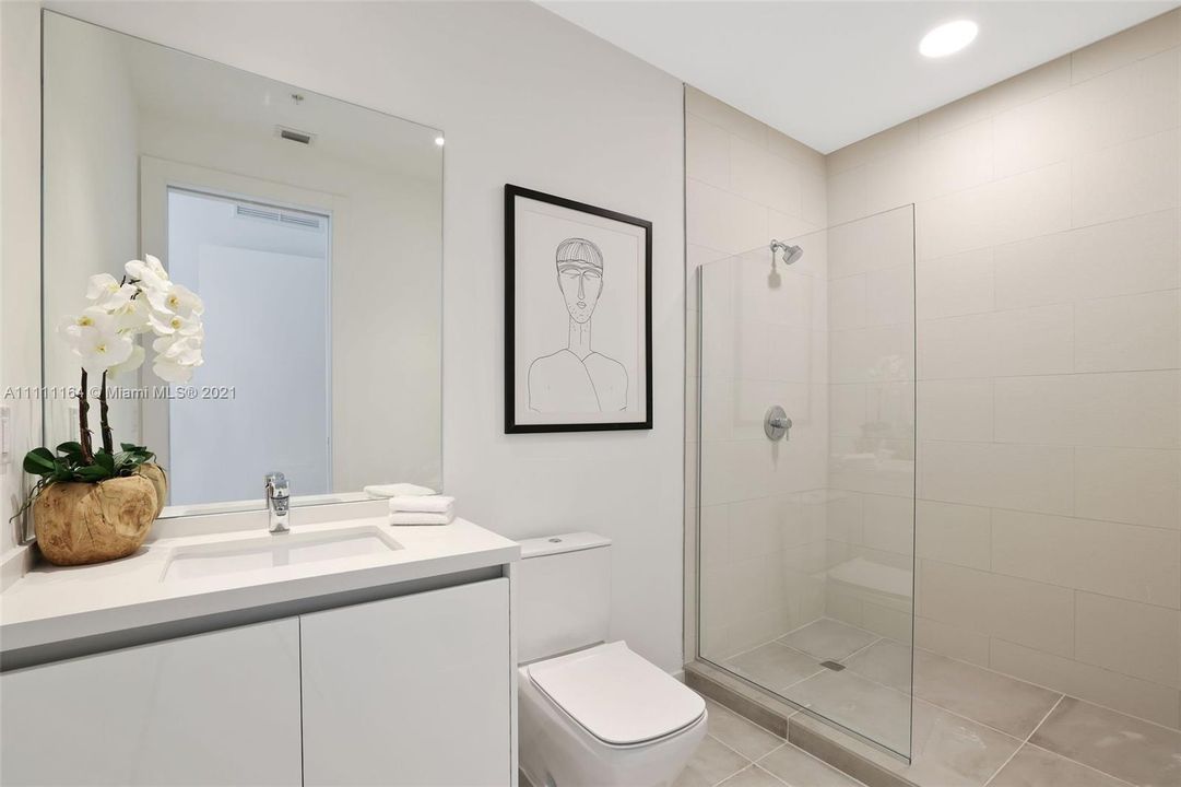 Recently Sold: $1,950,000 (3 beds, 3 baths, 2024 Square Feet)
