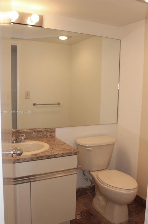 Recently Rented: $4,800 (3 beds, 2 baths, 1732 Square Feet)