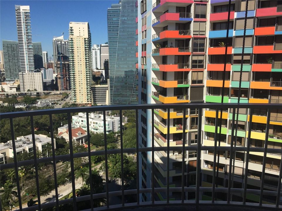 Recently Rented: $4,800 (3 beds, 2 baths, 1732 Square Feet)