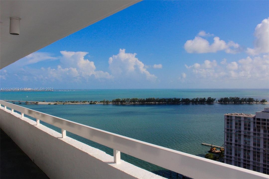 Recently Rented: $4,800 (3 beds, 2 baths, 1732 Square Feet)